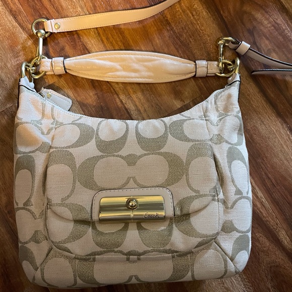 ❌SOLD❌ Authentic Coach Kristen Hobo Bag - 16817 - Picture 2 of 10